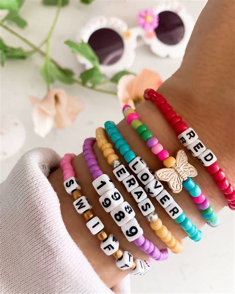 Bracelets 